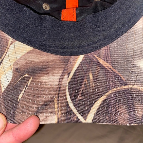 Under Armour baseball style hat - Picture 4 of 6